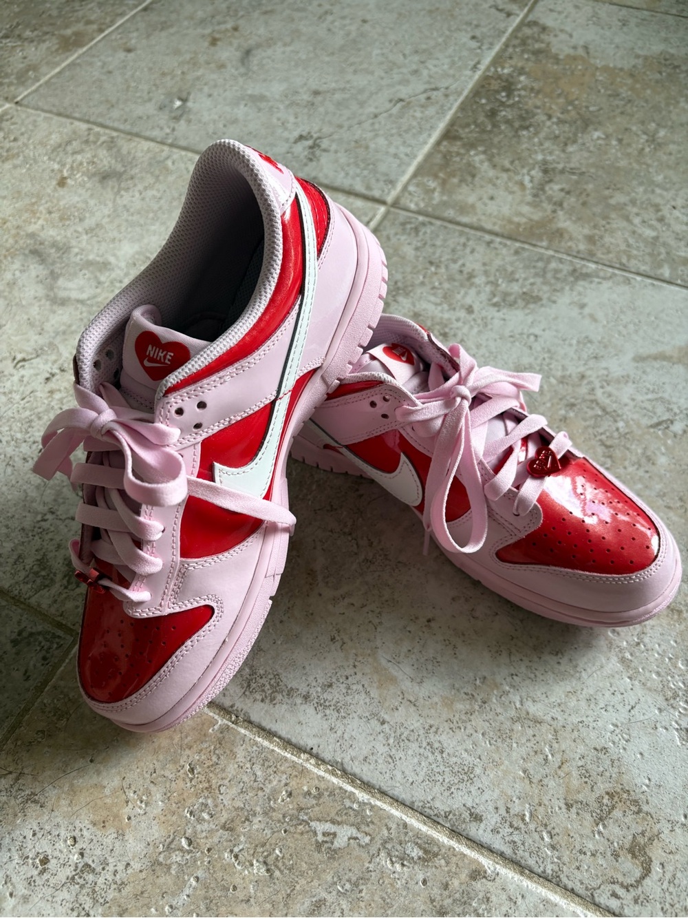 Nike Dunk Low Top GS “Valentine’s Day” Youth Sneakers Size 7Y